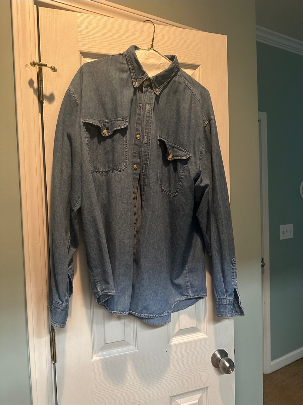 Men's Light Blue Denim Shirt Jacket - Classic Casual Layering